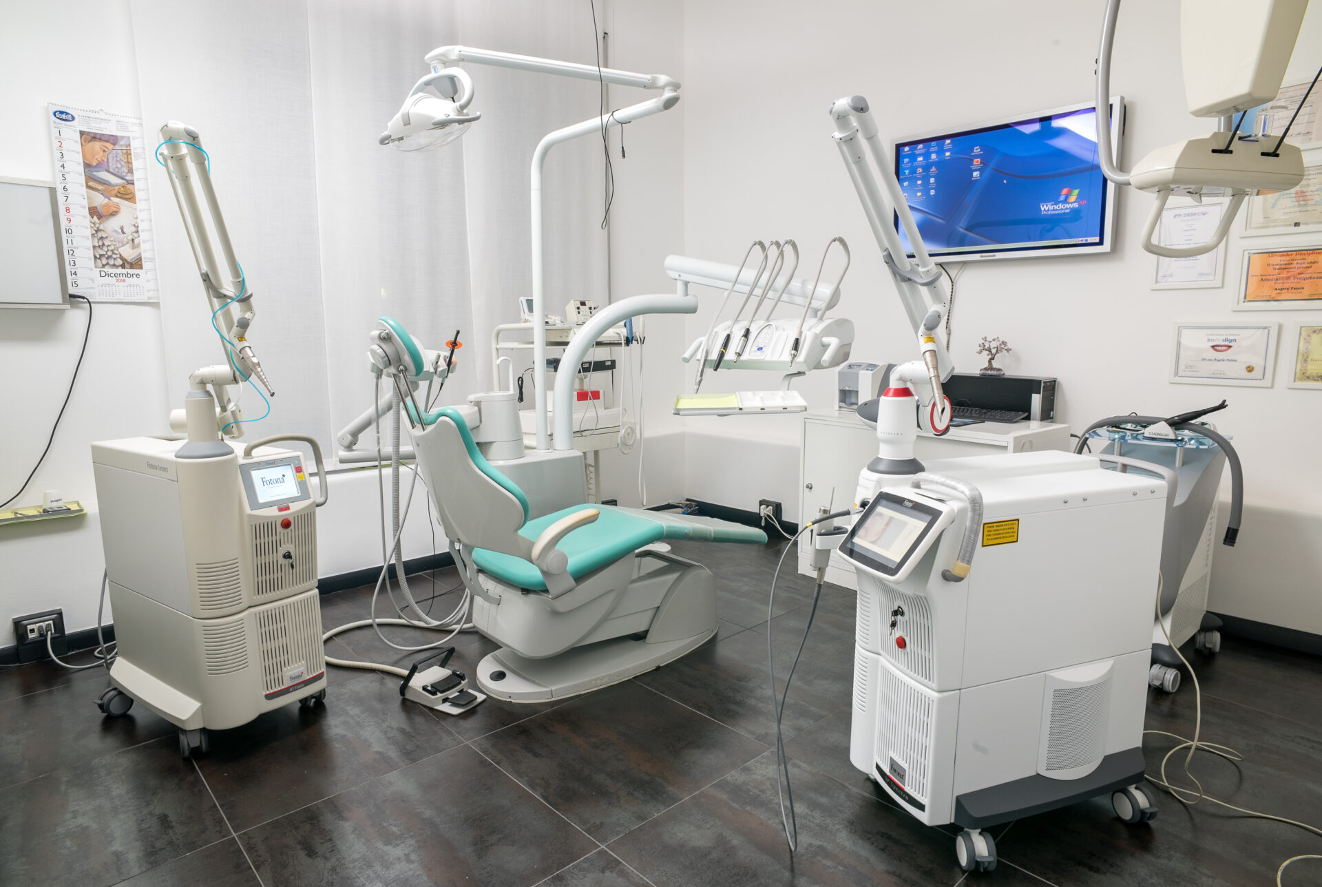 studio dentistico ricostruzioni sbiancamento denti e impianti Genova